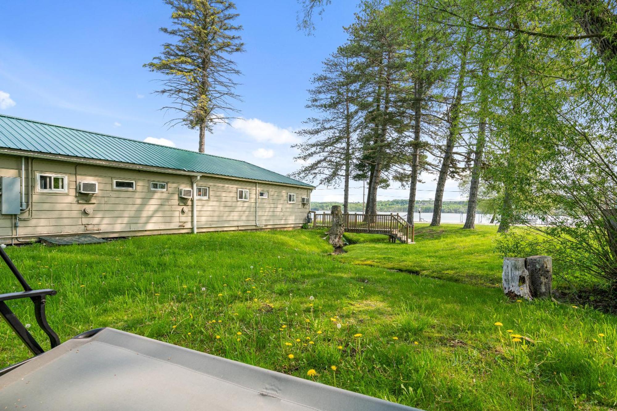 South Arm Retreats Motel East Jordan Kültér fotó