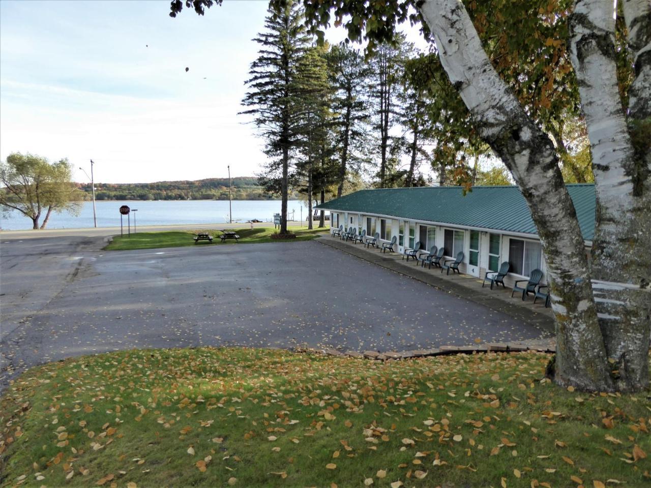 South Arm Retreats Motel East Jordan Kültér fotó